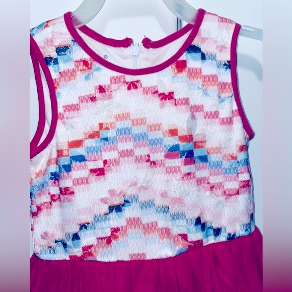 PIPPA & JULIE hot pink embroidered dress with tulle skirt - Picture 5 of 11